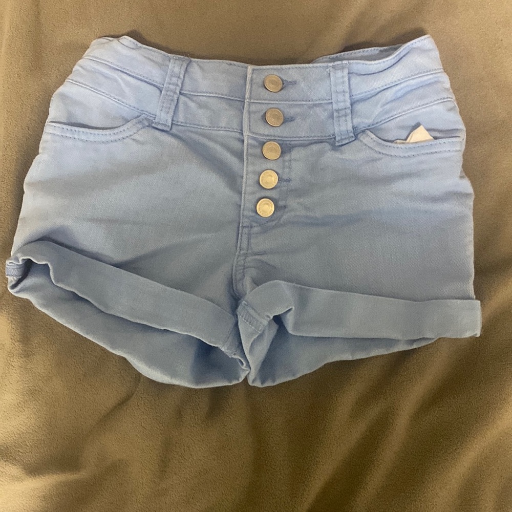 Shorts - Picture 1 of 2